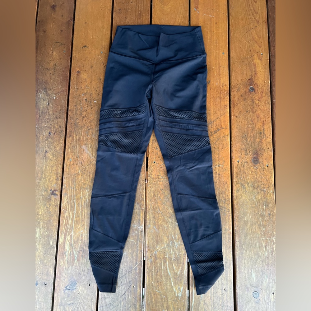 Black mesh Lulu leggings high waist 8